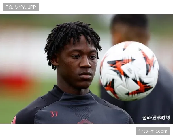 曼联关键比赛抗压能力不足，对赛季争冠形势形成制约